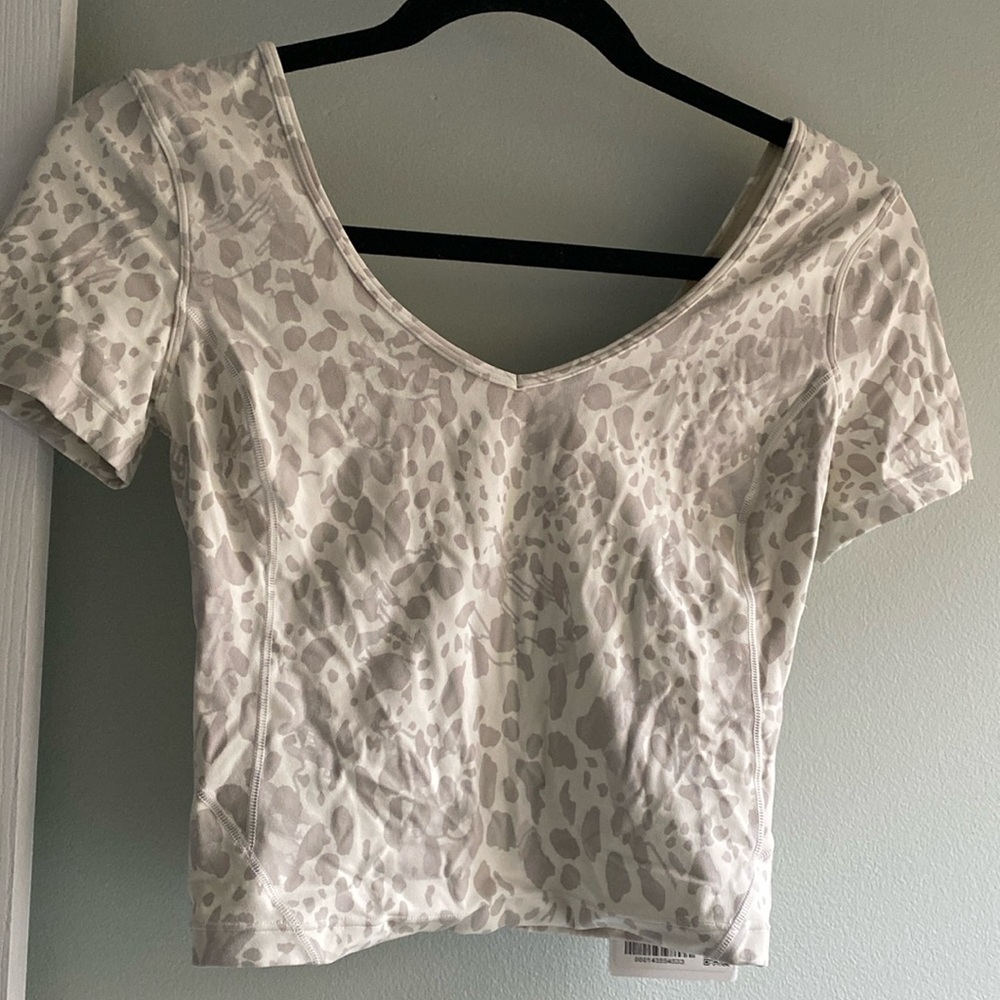 Lulu lemon Crop shirt